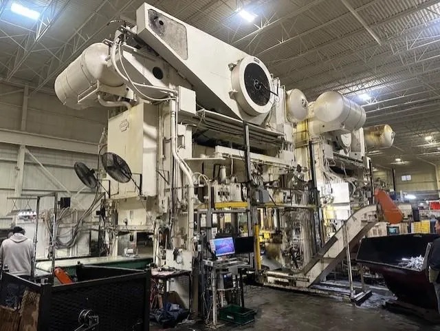 1600 Ton, Danly #SE4-1600-72-32, Tandem Press Line, 26" stroke, 16" adj, 48" Shut Height, 12 SPM, 150 HP @