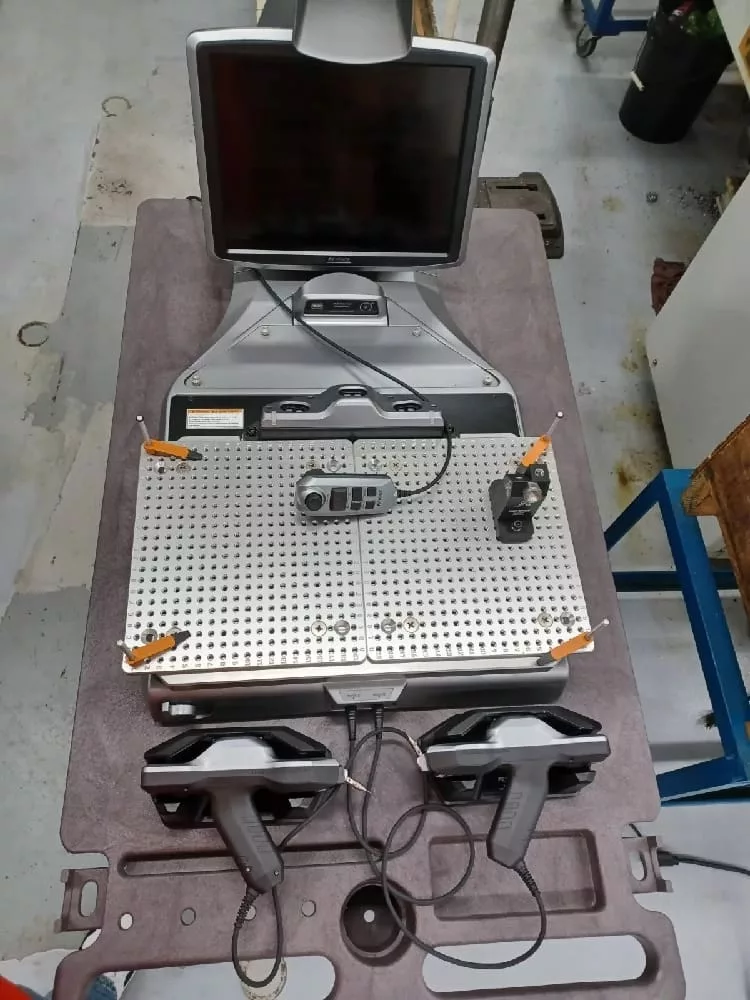 Keyence #XM-1200, portable coordinate measuring machine, 600 x 300 x 200 mm range, 1 micron resolution, 15"