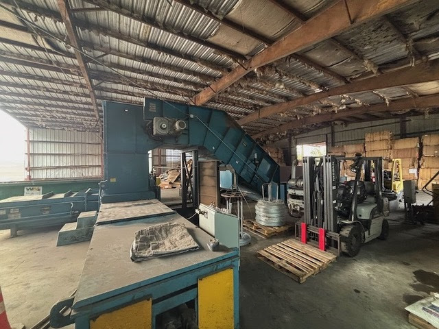 Marathon Nexgen #2R-150N-57-30, 2-Ram Baler, 40.75" width x 57" L feed opening, 8" cylinder, 30 HP, Marathon