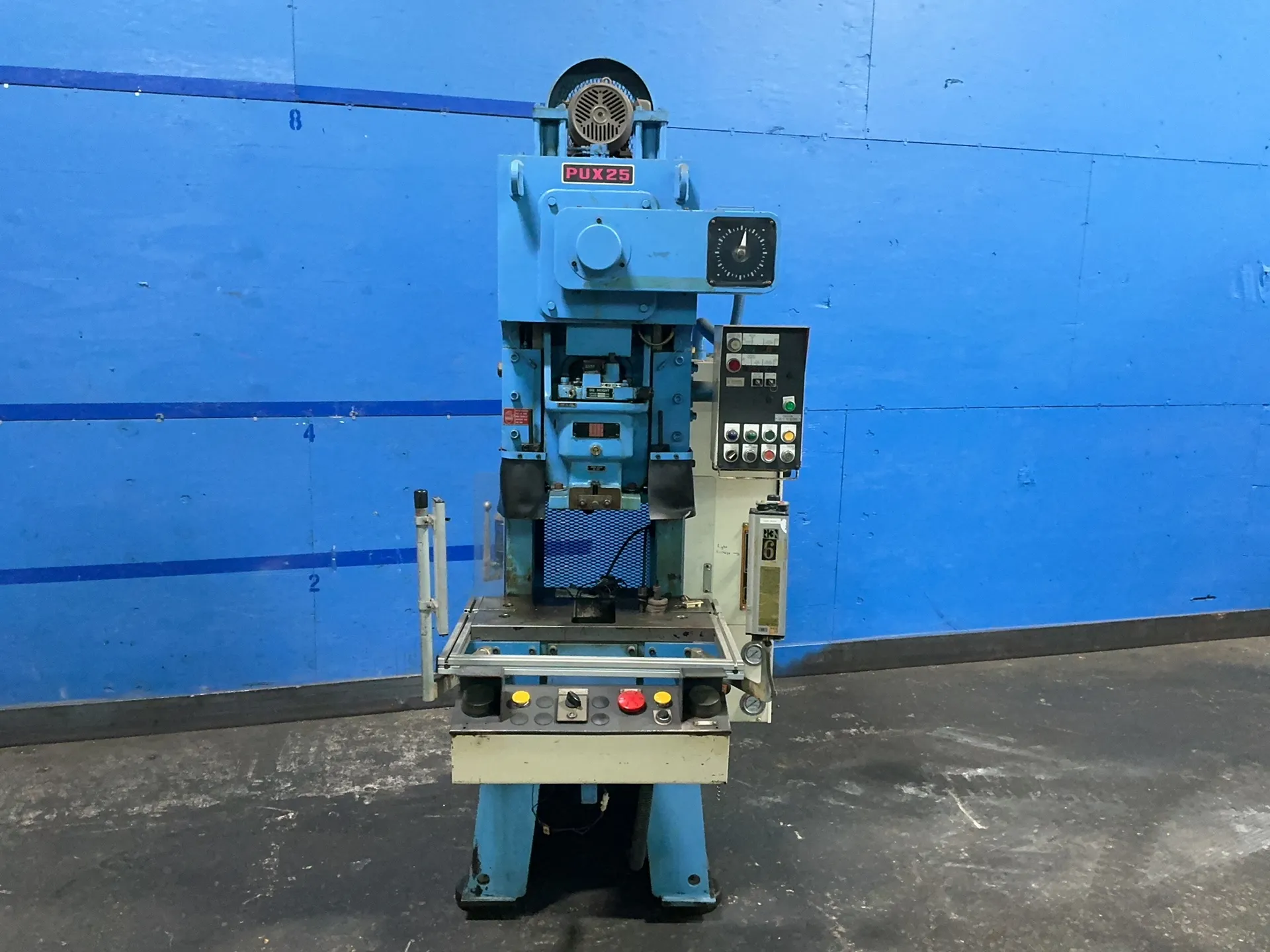 28 Ton, Wasino #PUX-25, Gap Frame Press, 10.63" shut height, 8.66" die height, 3 HP, 208 V., 3PH, 1989