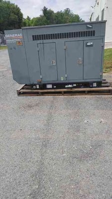 35 KW Generac #G0071140, natural gas generator set, 120/240 Volts, 1PH, 56 hours