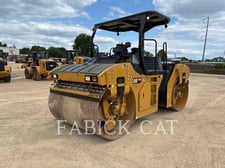 Caterpillar CB1301, 3632 hours, S/N: PWP00445, 2020
