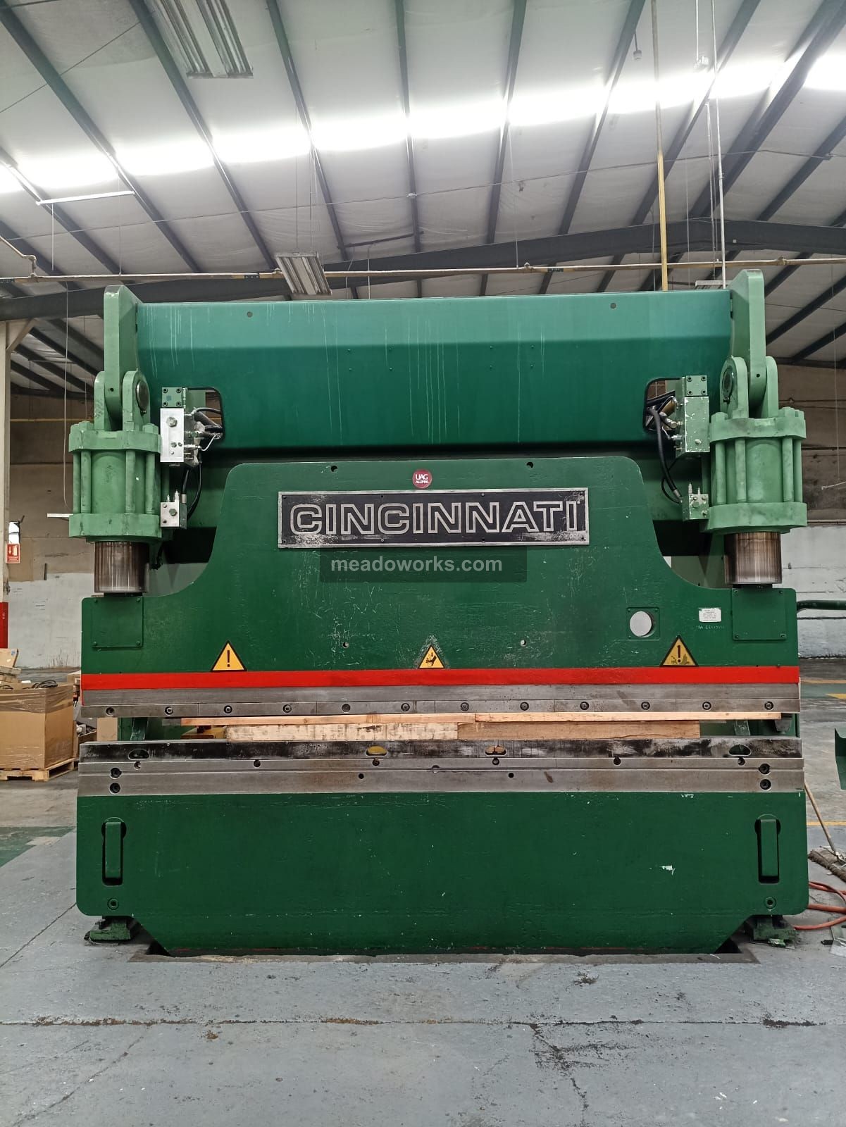 350 Ton, Cincinnati #350-CBII, CNC Hydraulic Press Brake, 120" bending length, 10" stroke, CNC backgauge