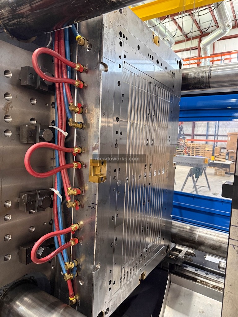 Innovation Mold & Design, Cable Tie Mold, 16 cavity, 36" cable ties, inserts to make 24" cable ties, Husky