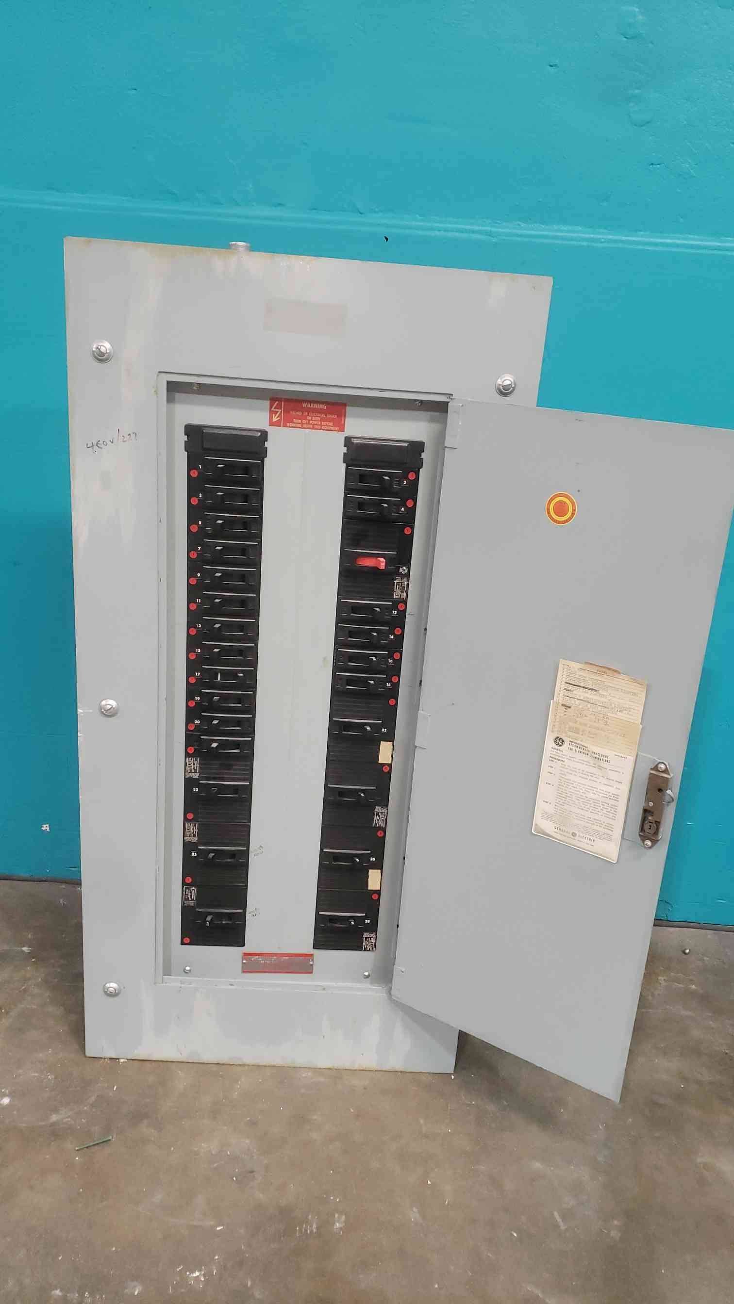 225 Amp. General Electric NHB, Panelboard, 277/480 Volts, 3 Phase, 8x TED Triple Pole & 18x Single Pole