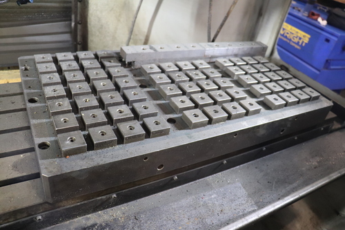 19.7" x 31.5" Schunk #KEH02C, Magnetic Table, from Haas VF3, 460 V., 500 X 800, 2015