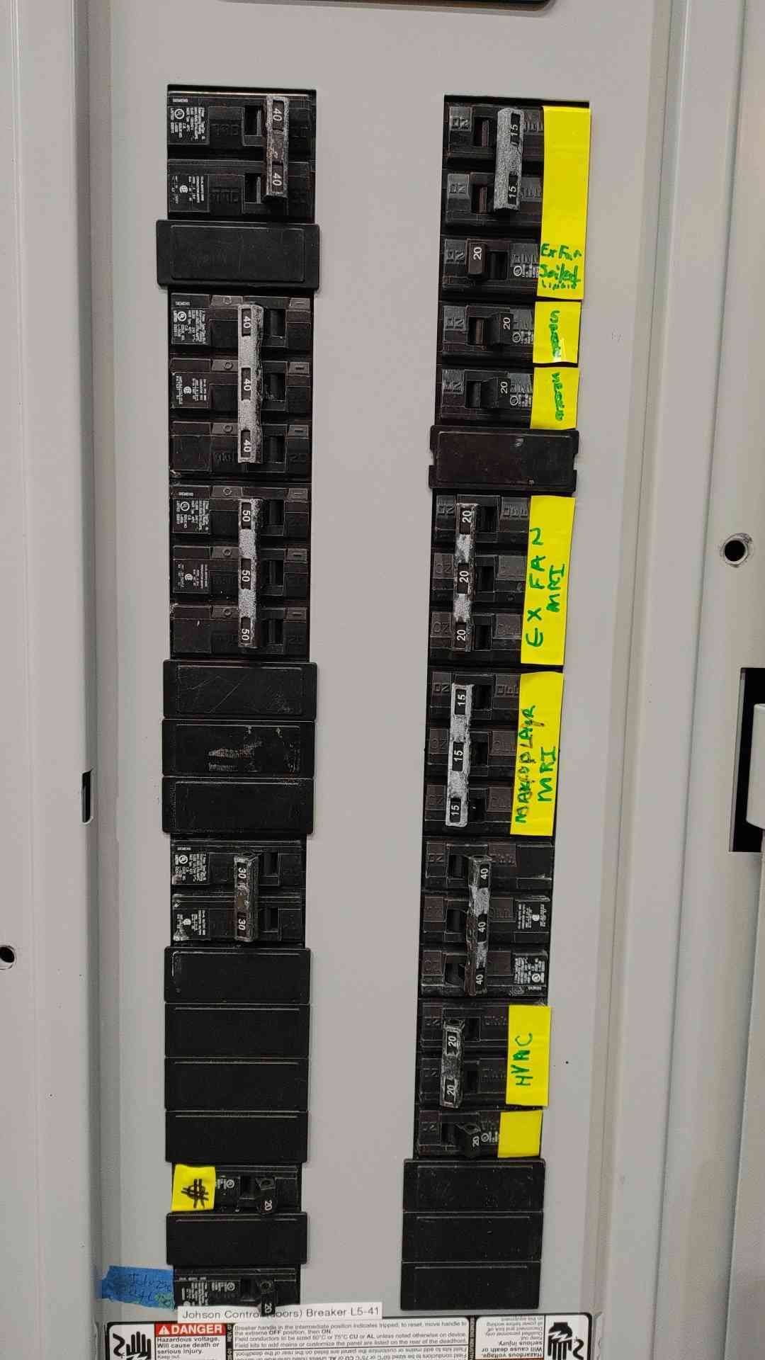 250 Amp. Siemens, P1C42ML250ABST, Panelboard, 208Y/120 V, 3PH, 4W
