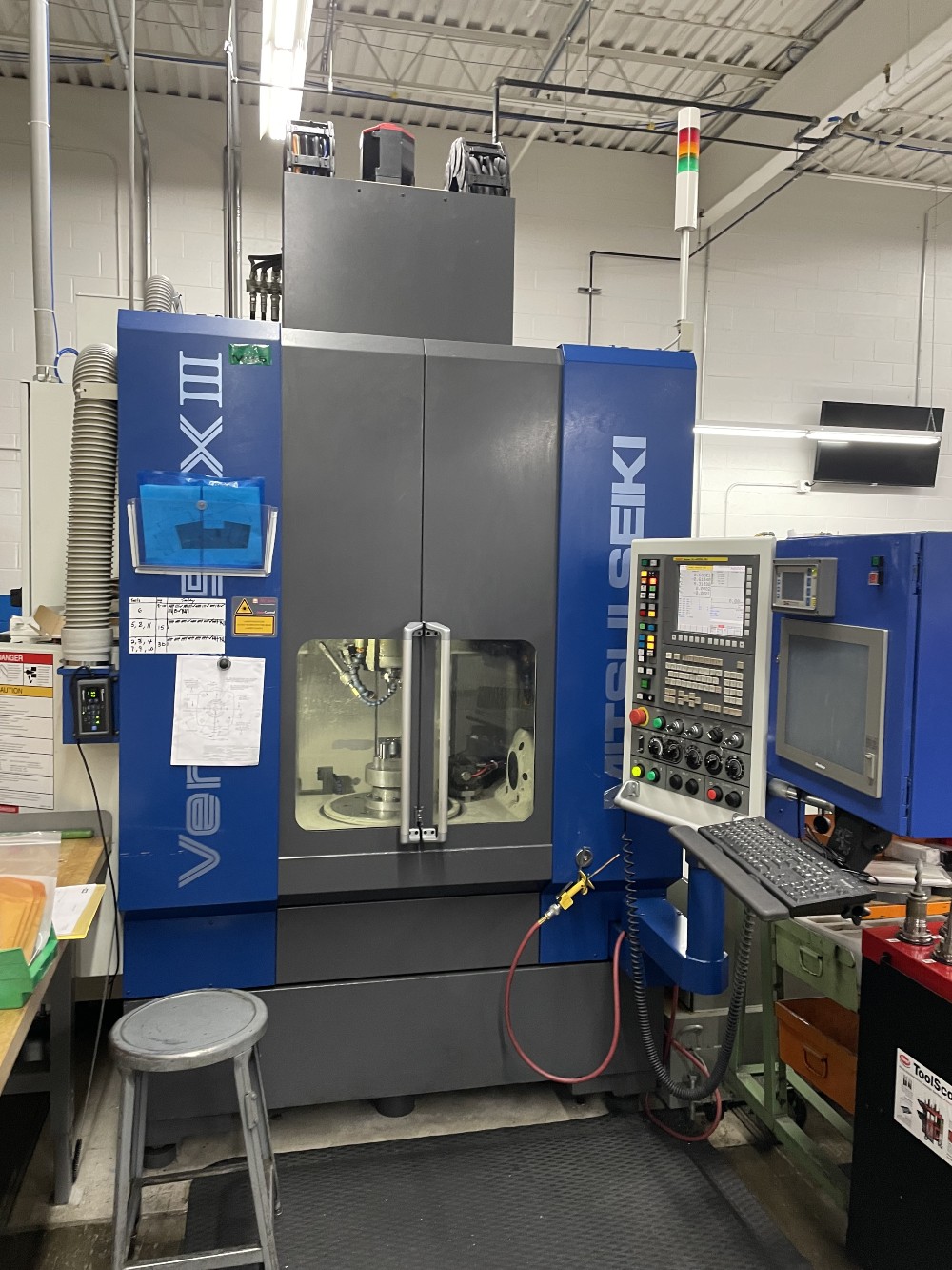 Mitsui-Seiki #Vertex-55X, 5-Axis vertical machining center, 40 automatic tool changer, 21.6" X, 23.6" Y