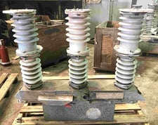 600 Amp, Joslyn #3072X0010-G7, 15,000 Volts, 3 Phase, Vacuum Switch