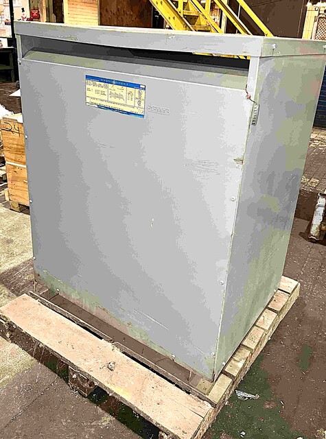220 KVA 460 Primary, 460/266 Secondary, General Electric, Outdoor Isolation Transformer, 3 Phase