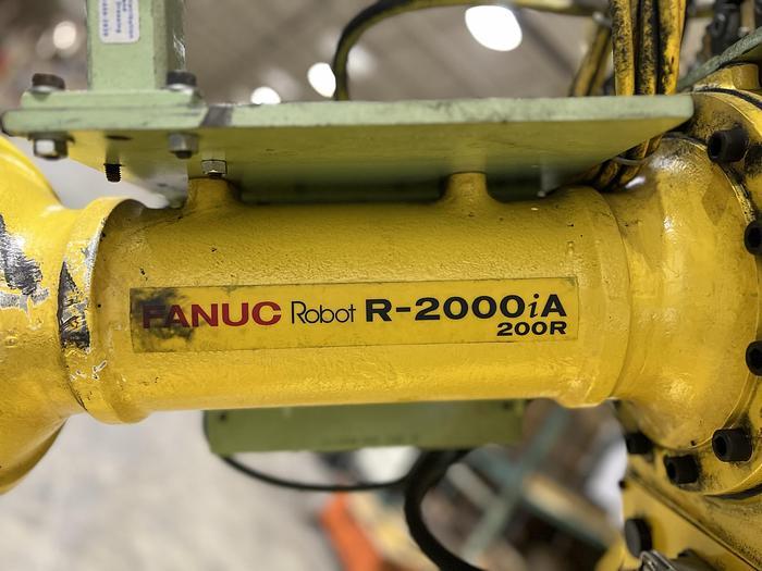 Fanuc, R-2000iA/165R, 6-Axis Articulated Robot, 165 Kg Payload, 3095 mm Reach, RJ3iB Controller, 2002
