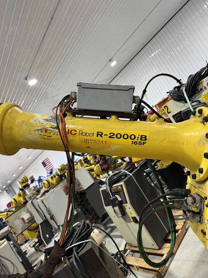 Fanuc, R-2000iB/165F, 6-Axis Articulated Robot, 165 Kg Payload, 2655 mm Reach, R-30iA Controller, 2007