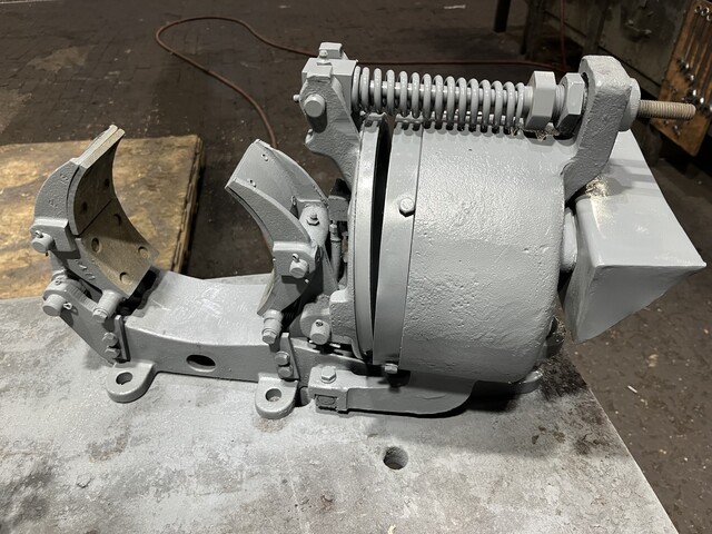 8" Square D #5010T, DC brake, Shunt Wound, coil #W8065A, 230 VDC