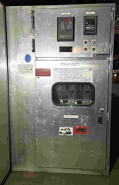 4000 Amp. Boltswitch, bolted pressure, 4000 Amp #SL361-MST tie breaker, 600 Amp #R366WOL, 400 Amp #R365WOL