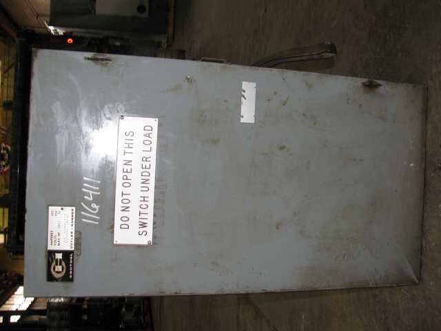 400 Amp. Cutler-Hammer, fused DC safety switch, 2-pole, 120/240 Volts AC, 125/250 Volts DC