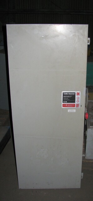 600 Amp. Cutler-Hammer #DG326F6K, AC safety switch, 3-pole, 240 Volts