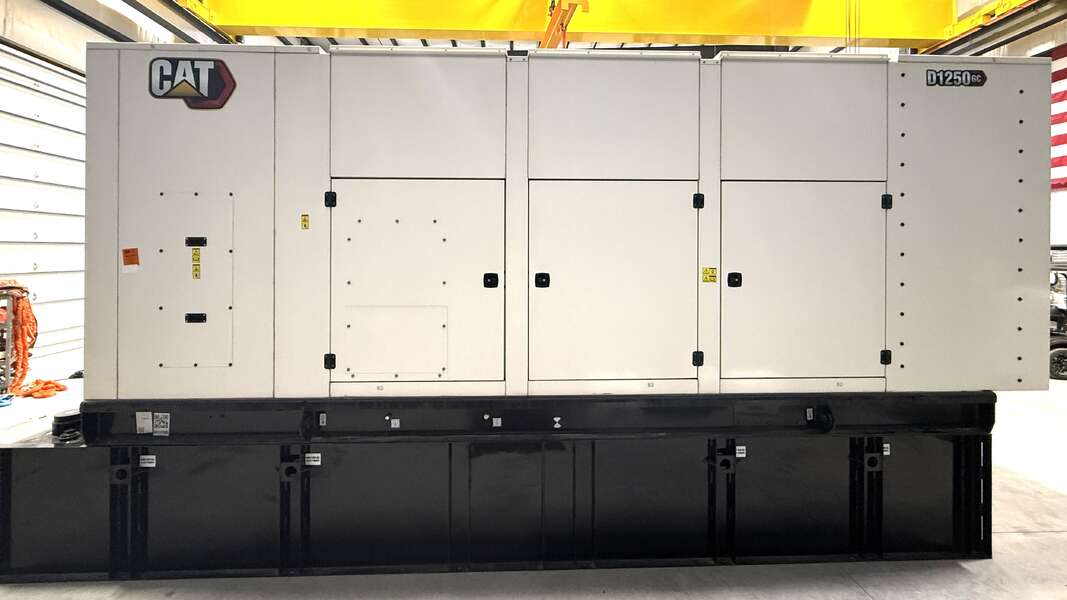 1250 KW Caterpillar #D1250GC, Diesel Generator, C32B engine, 1865 HP, sound attenuated enclosure, Epa Tier 2