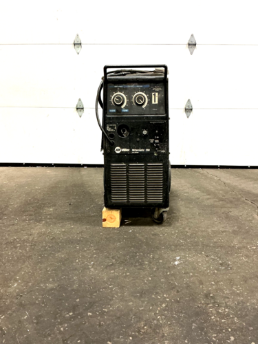 Miller #Millermatic-250, CV/DC welding power source / wire feeder, 200/230/460 V., 1 Ph., 60 Hz., 7.7 KW