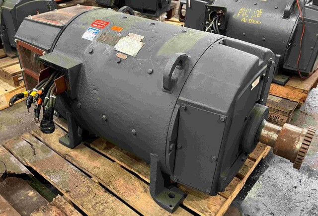 250 HP 1150/2000 RPM General Electric, Frame CDL508AT, 240 Volts, SPFG-SV, Compound, DC Motor