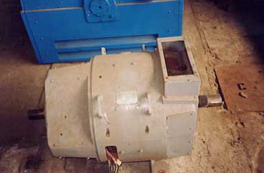 125 HP 400/1700 RPM General Electric, Frame 5423, 250 Volts, DPSV, Shunt, DC Motor 2 available)