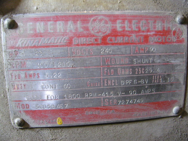 25 HP 300/1200 RPM General Electric, Frame 5CD584E7, 240 Volts, DPFG-BV, Shunt, DC Motor 2 available)