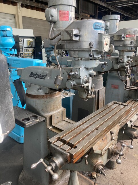 Bridgeport, Vertical Knee Milling Machine, variable speed