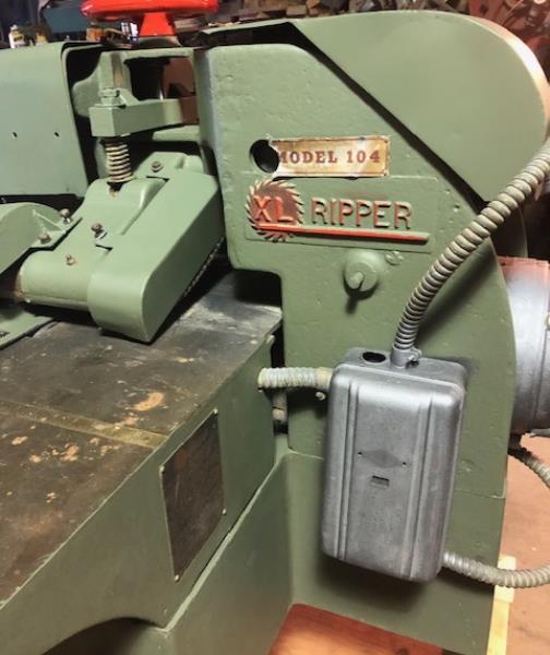 12" Smithway #XL-104, gang rip saw, roll feed, 10 HP bottom mount direct drive arbor, 0.5 HP feed, 30-40 FPM