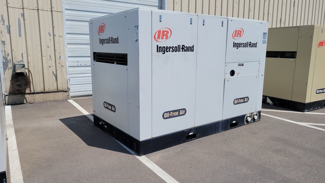 855 CFM, 125 PSI, Ingersoll-Rand #Sierra-H200W, Oil-Free Rotary Screw Air Compressor, 200 HP, 460 V., 2001