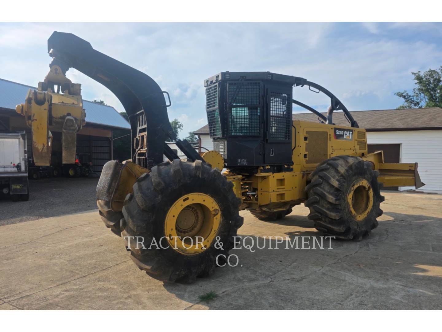 Caterpillar 525D, 3884 hours, S/N: GKP00148, 2014