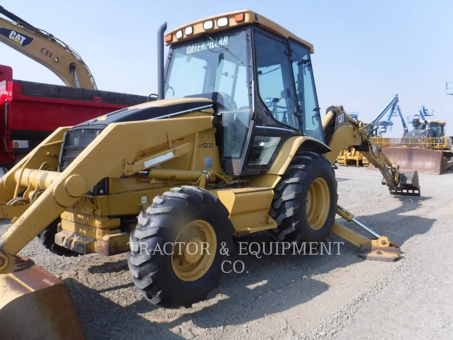 Cat 420D, Backhoe Loader, 4476 hours, S/N: FDP02360, 2001