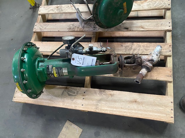 Fisher, Control Valve, Type 667 actuator, size 40, 22.8 bench set, 1-1/8" travel, 0-45 psi operating range