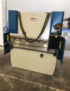 33 Ton, Baileigh #BP-3305CNC, CNC Hydraulic Press Brake, 5.2' overall, 51" between housings, 3.15" stroke, 8"