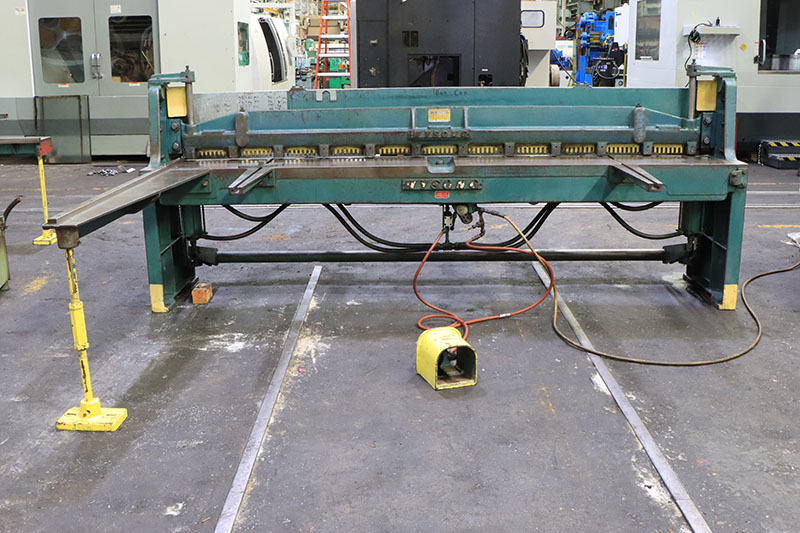 16 gauge x 10' Wysong #A-120, air shear, 7-1/2' squaring arm, back gauge, (2) 26" front support arms, 1978