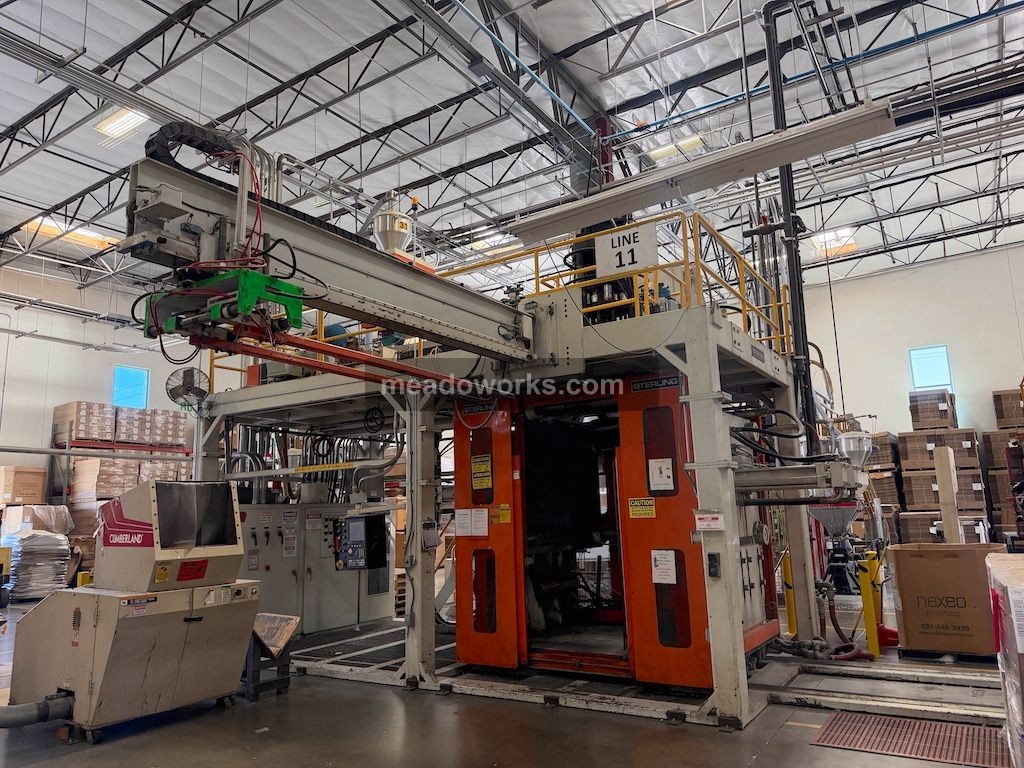 Sterling, Accumulator Head Blow Molder, 140 ton clamp, 20 lb. accumulator single head, 48" x 56" platen, 72"
