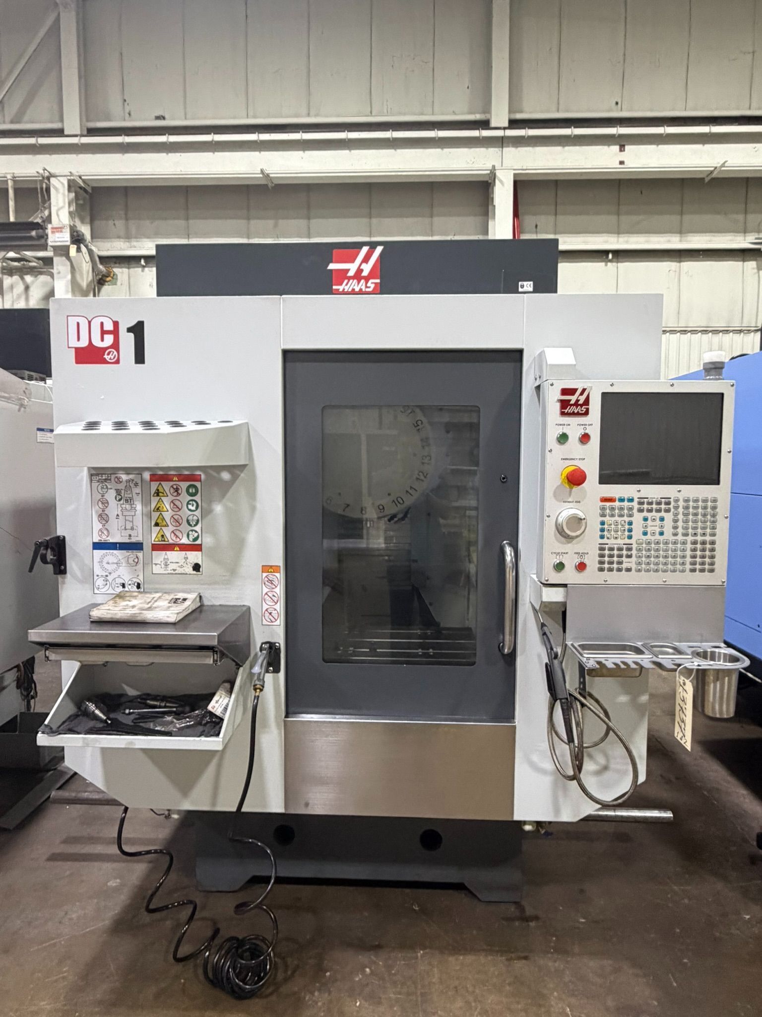 Haas #DC-1, CNC Drilling & Tapping Center, 23.6" X, 17.7" Y, 13" Z, 27.6" x 16.5" table, 15 HP, 10,000 RPM