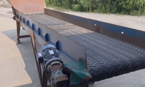 48" wide x 23' long, Inclined rubber belt conveyor, 11" sidewalls, 68" x 46" x 48" feed pan, 3 phase gear