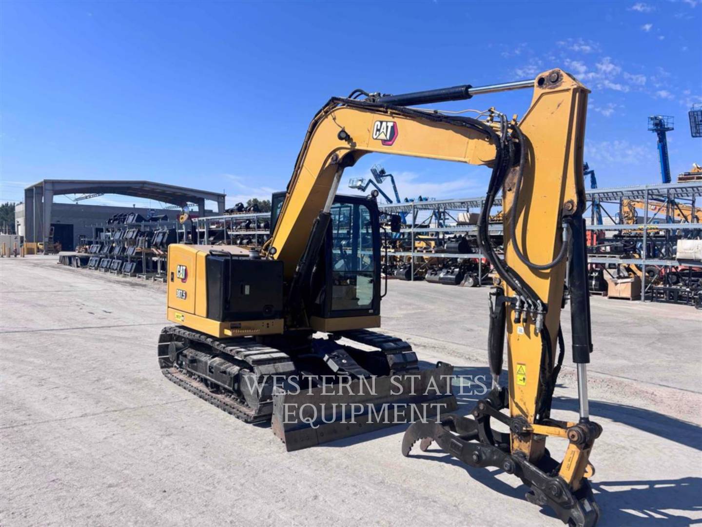 Caterpillar 307.5, 900 hours, S/N: GW703334, 2022