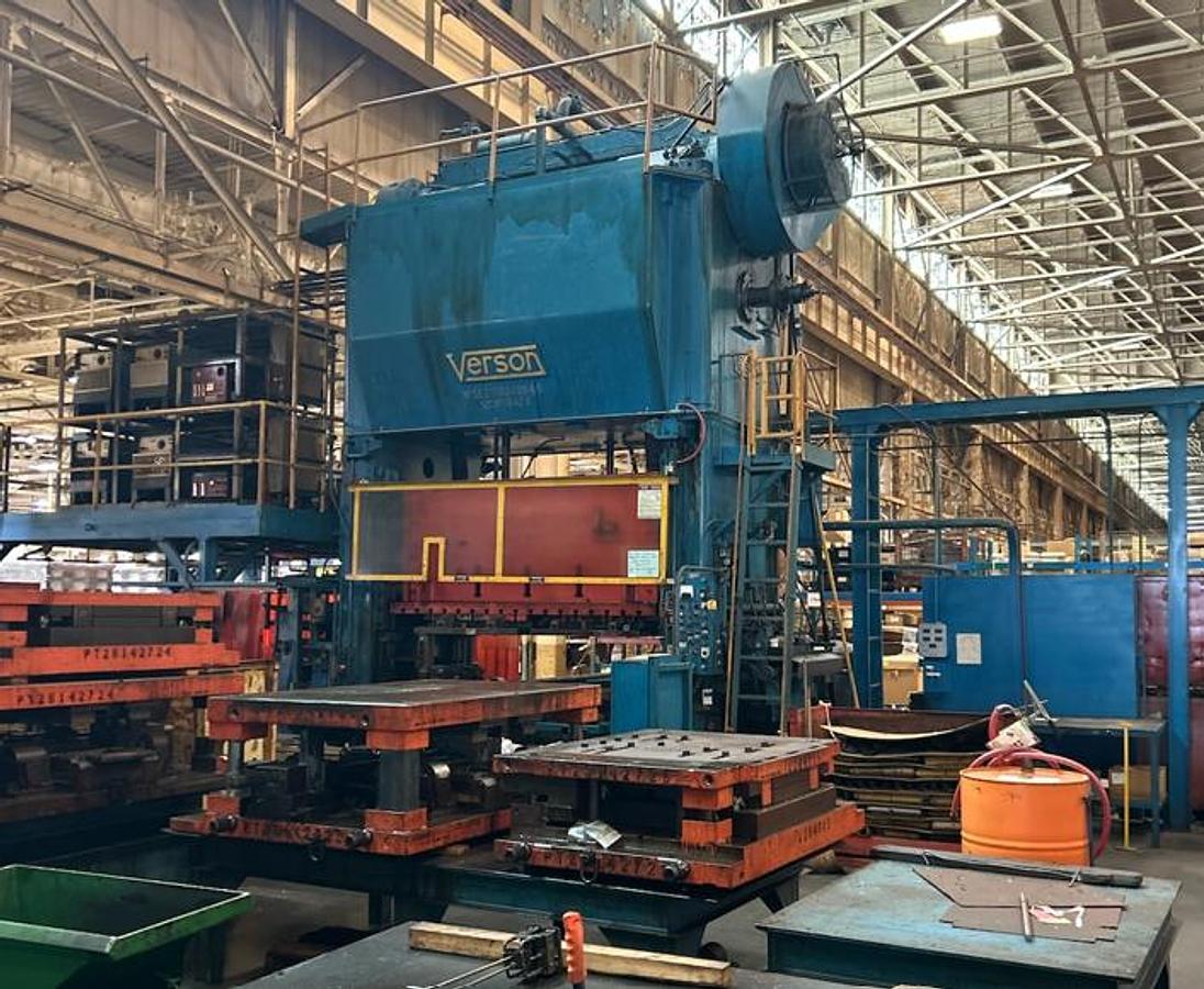 500 Ton, Verson #S2-500-108-60, Straight Side Double Crank Press, 108" x 60" Bed, 14" Stroke, 42" Shut