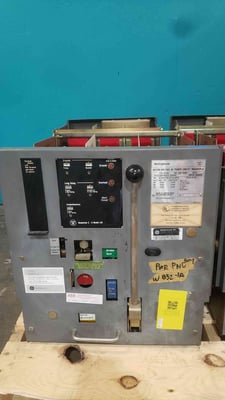 800 Amps, Westinghouse, DS-206, Air Circuit Breaker, 400 Amp Trip, Amptector LIG, Drawout (9 available)