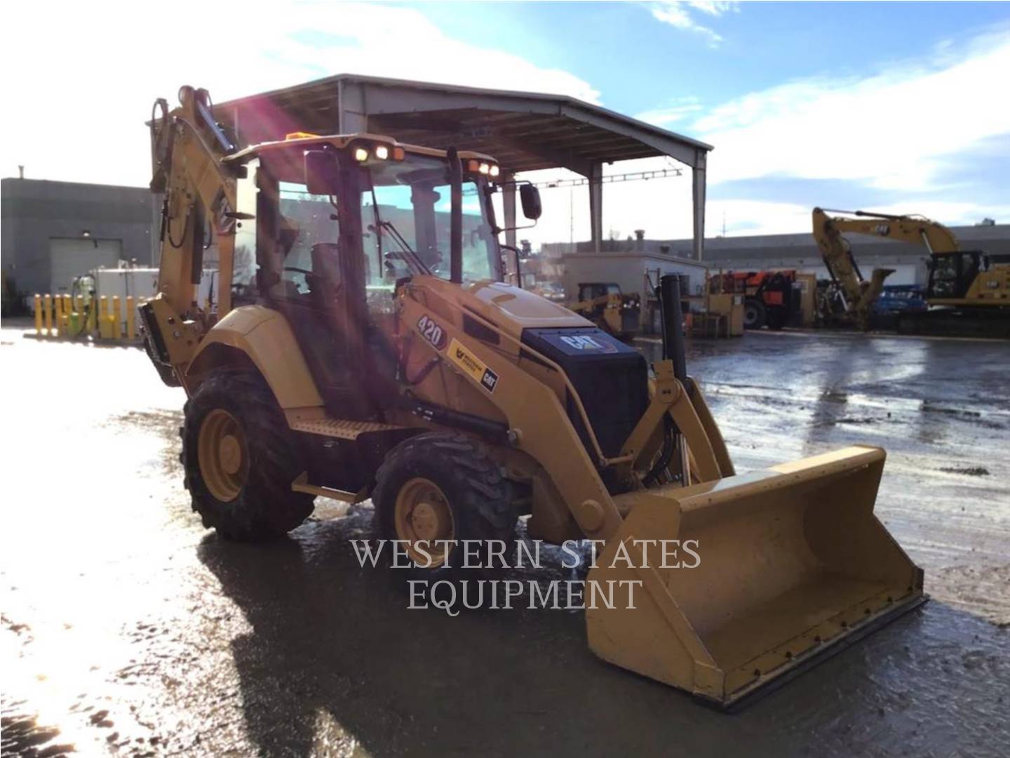 Cat 420, Backhoe Loader, 121 hours, S/N: H8T04748, 2024
