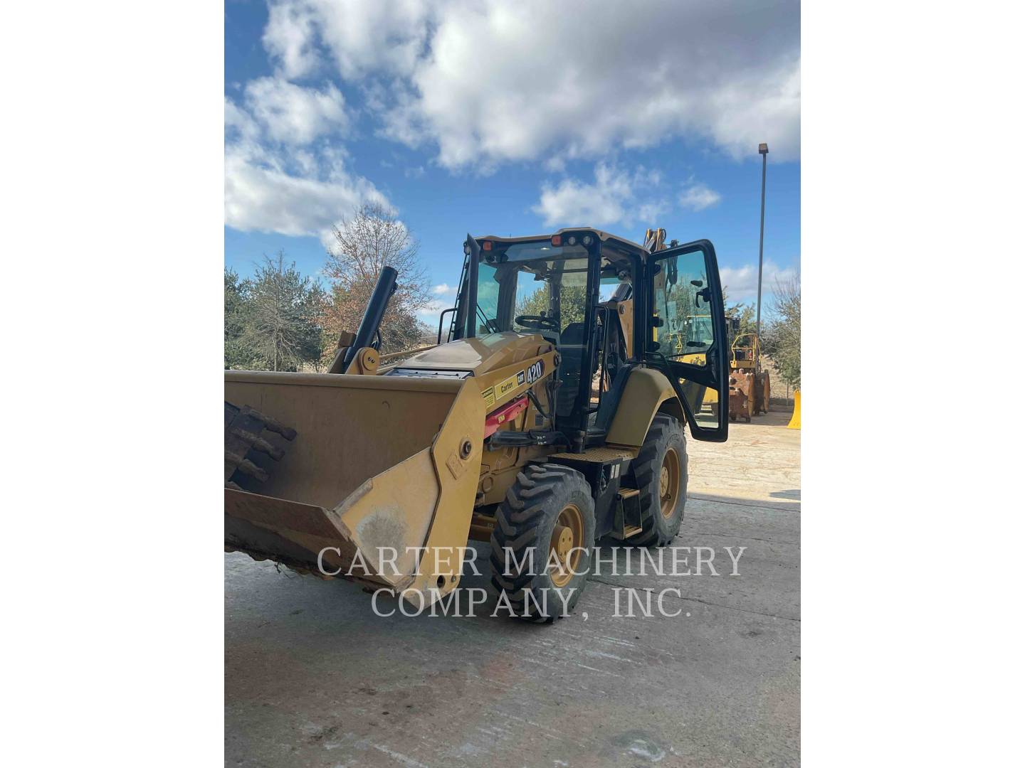 Cat 420-07, Backhoe Loader, 556 hours, S/N: H8T03990, 2023