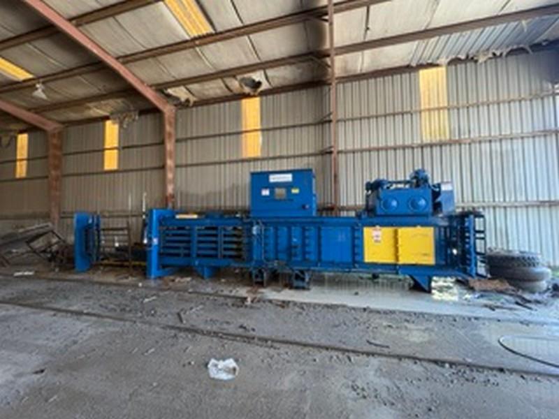 International Baler #AT-765-EXP-30, auto-tie horizontal baler, 30 HP, 7" cylinder, 66" x 60" hopper opening