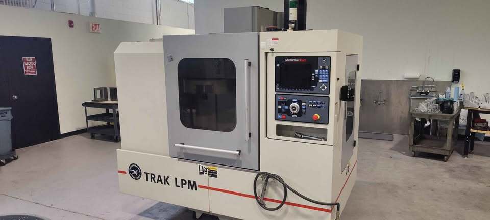 Southwestern Industries #TRAK-LPM, CNC Vertical Machining Center, 31" X, 18.5" Y, 21" Z, 35" x 19" table, 10
