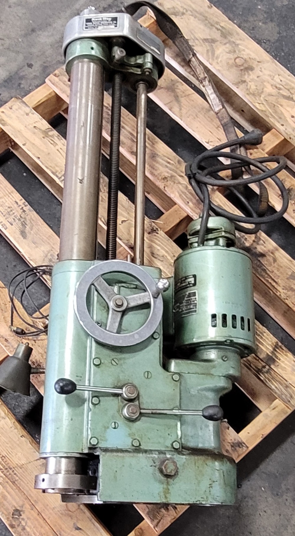 Kwik-Way #FL, cylinder boring bar, 3"-6.75" bore capacity, 18" stroke, 5/8" x 5/8" tool bit holder, 3/4 HP