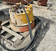 28" Tramac #TMAG-700, Hydraulic Scrap Lifting Magnet, 770 lb. magnet, 3 KW hydraulic generator, integrated