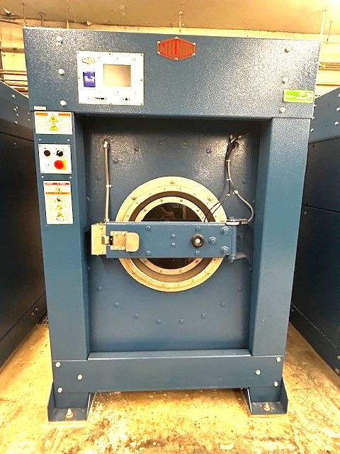 100 Lb. Milnor #36026X8R, Open Pocket Washer Extractor, Mil-Touch-EX Control, Rin-Save, 2023 (2 available)