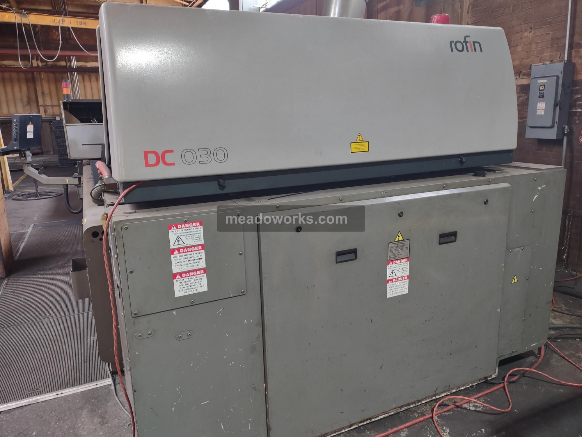 Rofin-Sinar #DC-030, CO2 Laser Cutting System, 70 amps, external cooling/chiller unit, 400 Volts, 2003