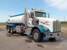 Kenworth #T-800, Truck, 16,000 liter fuel tank, 108,802 km, 4049 engine hours, S/N 1NKDL40XOFJ971546, 2014