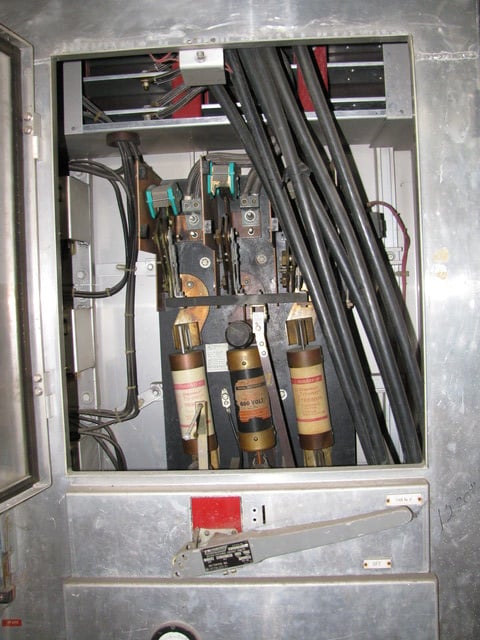 Westinghouse, low voltage motor control, (4) size 6, (2) size 3, (10) size 1