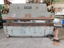 100 Ton, Accurpress #710010, CNC Hydraulic Press Brake, 10' overall, ETS100 CNC Control, Manual Backgauge